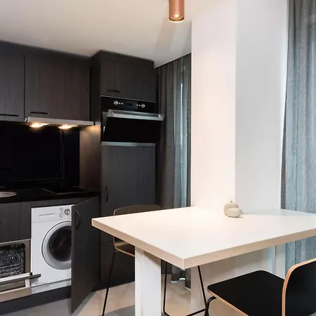 Aparthotel Adina