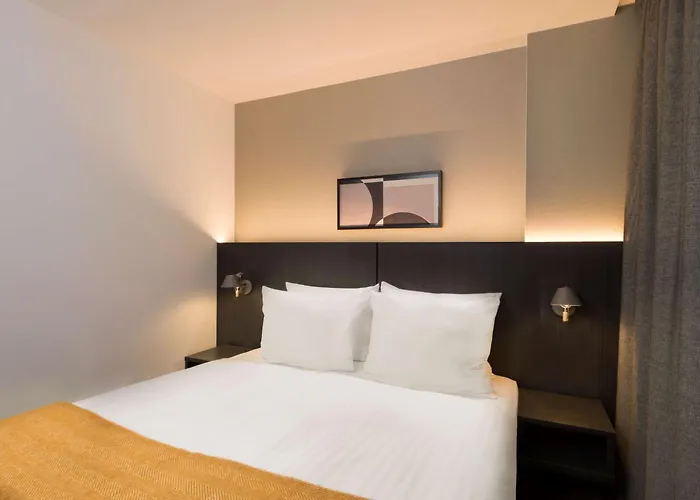 아디나 아파트먼트