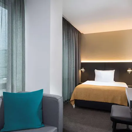 Adina Apartmanhotel 4*