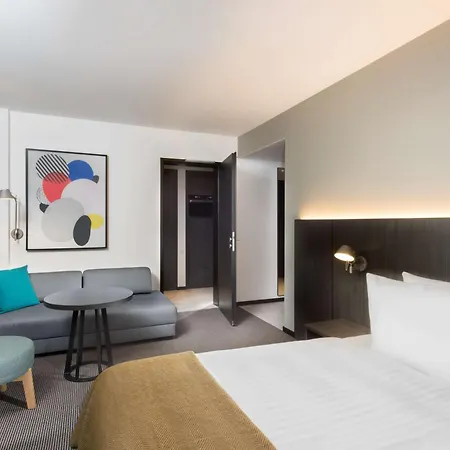 Lejlighedshotel Adina 4*