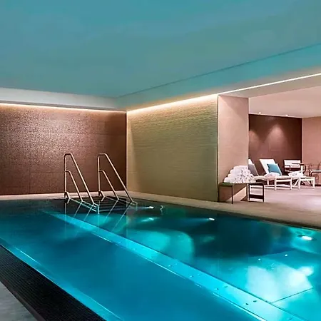 Aparthotel Adina