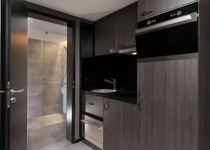 شقة فندقية Adina 4*